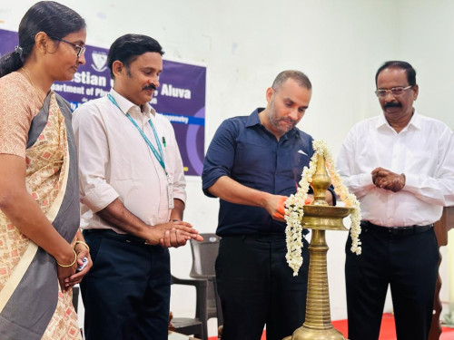 യുസി കോളേജിൽ അന്താരാഷ്ട്ര അക്രഡിറ്റേഷൻ കോഴ്സ്
